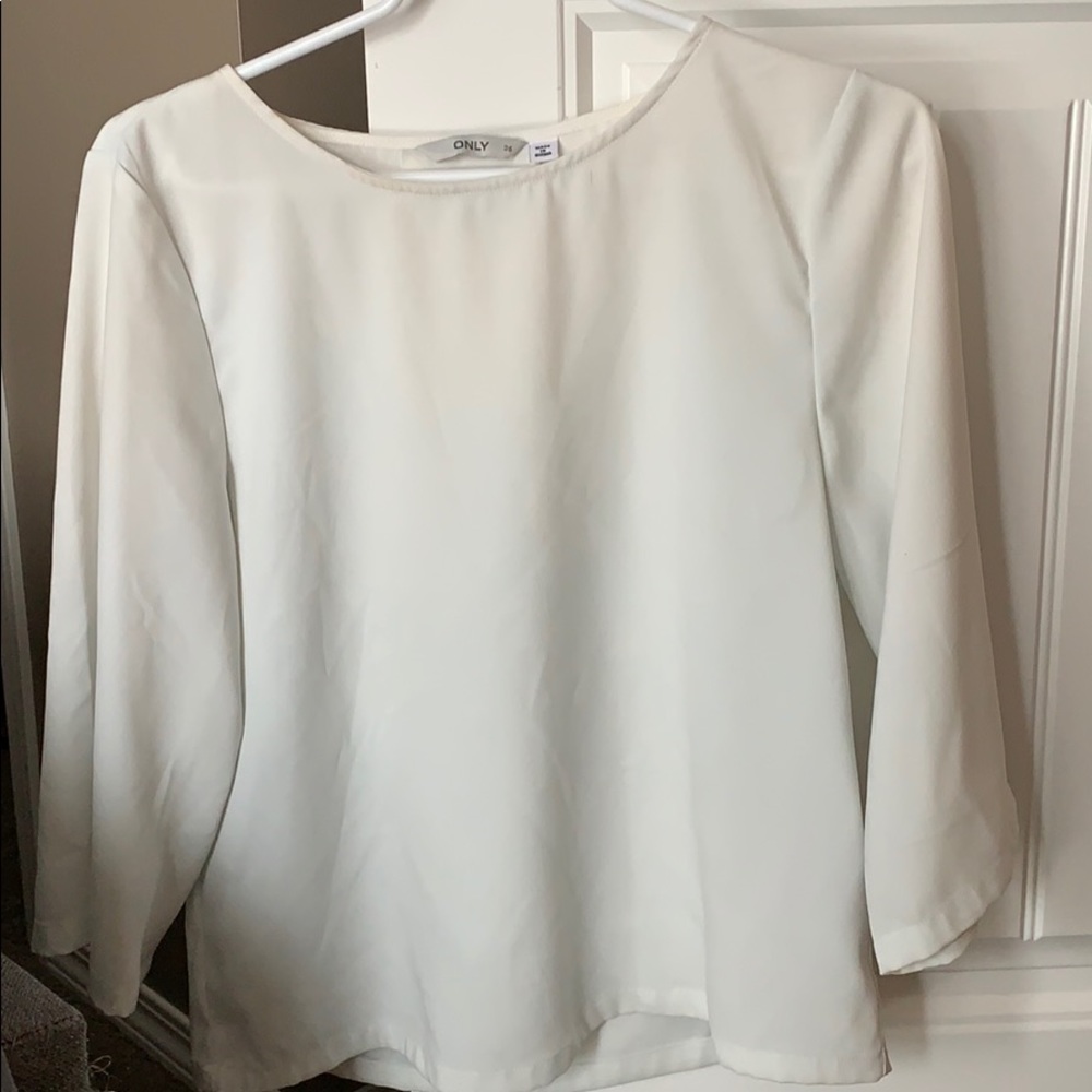 3/4 length shirt